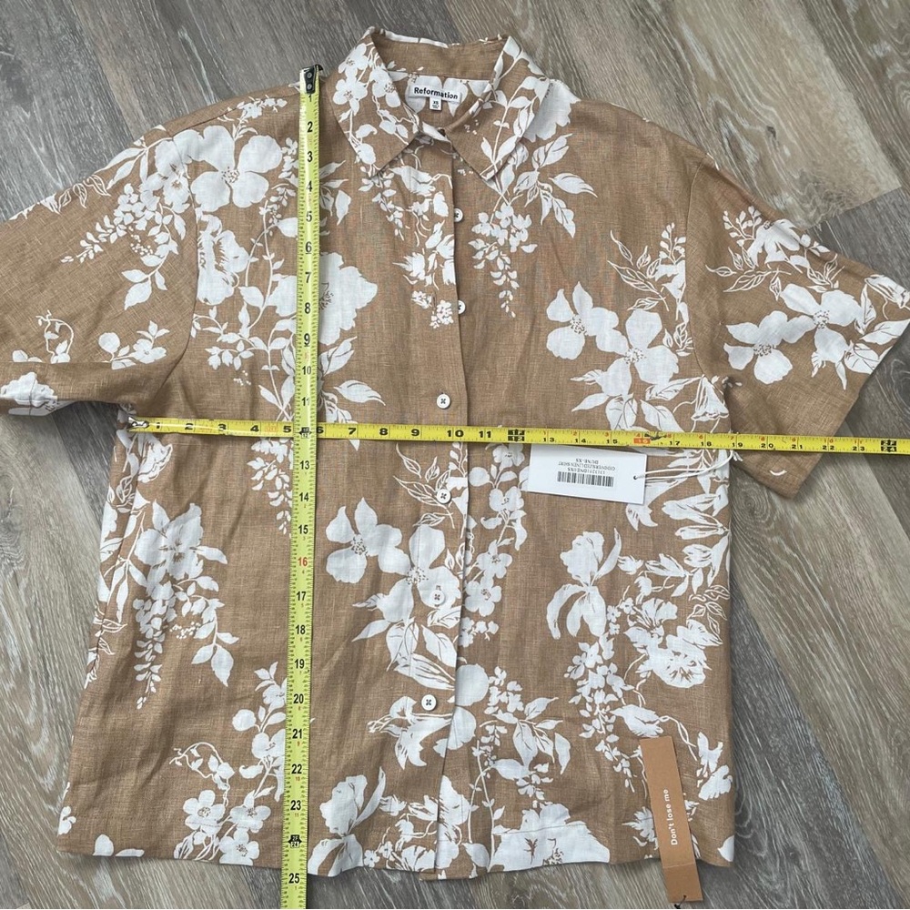 Reformation Oversized GIO Tan and Cream Floral Blouse/Shirt size XS